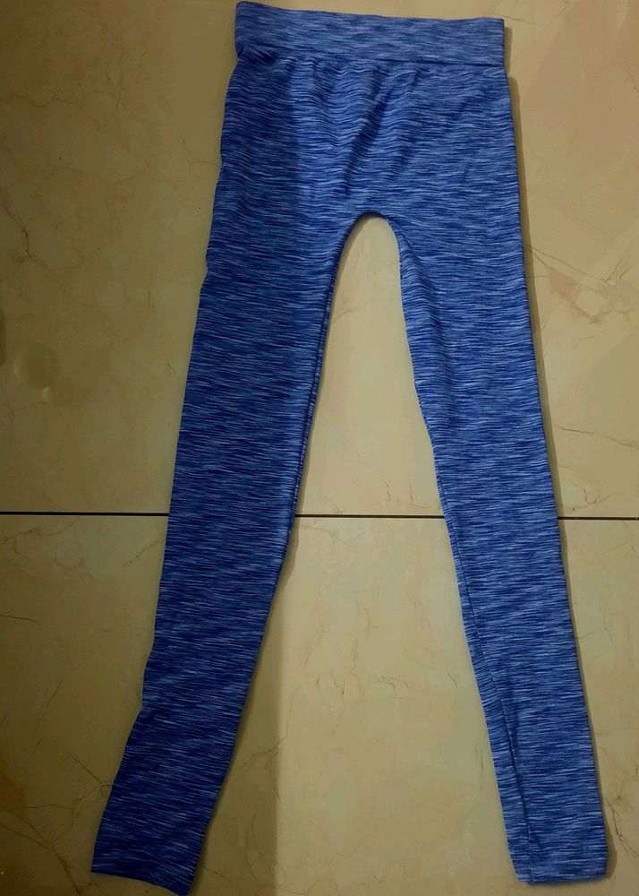 ACTIVE WEAR