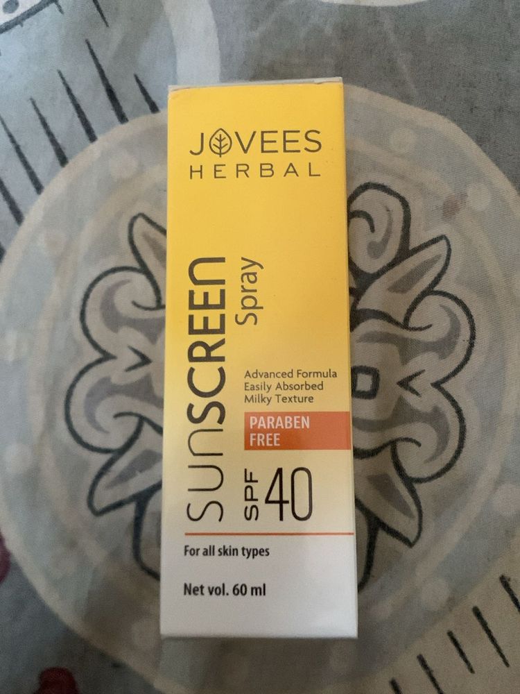 Jovees Herbal SPF 40 Sunscreen Spray