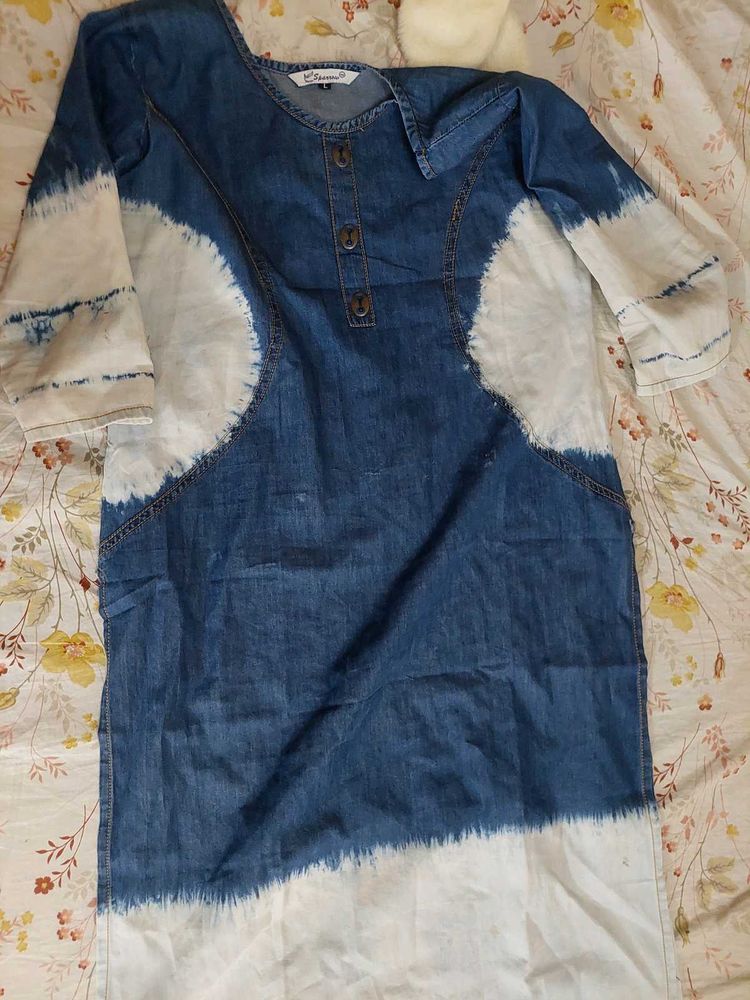 Denim tunic with tie-dye details