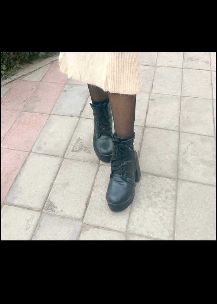 Black  Boots