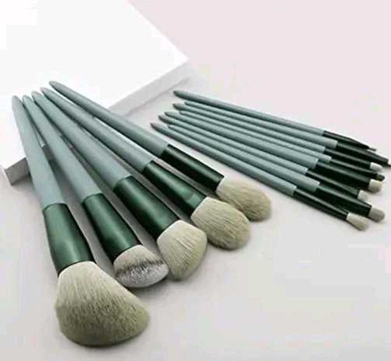 Makeup Brushes
