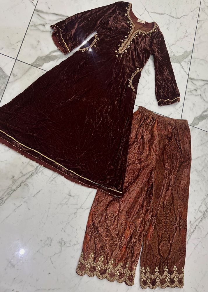 Pakistani Velvety Kurta Set Mall