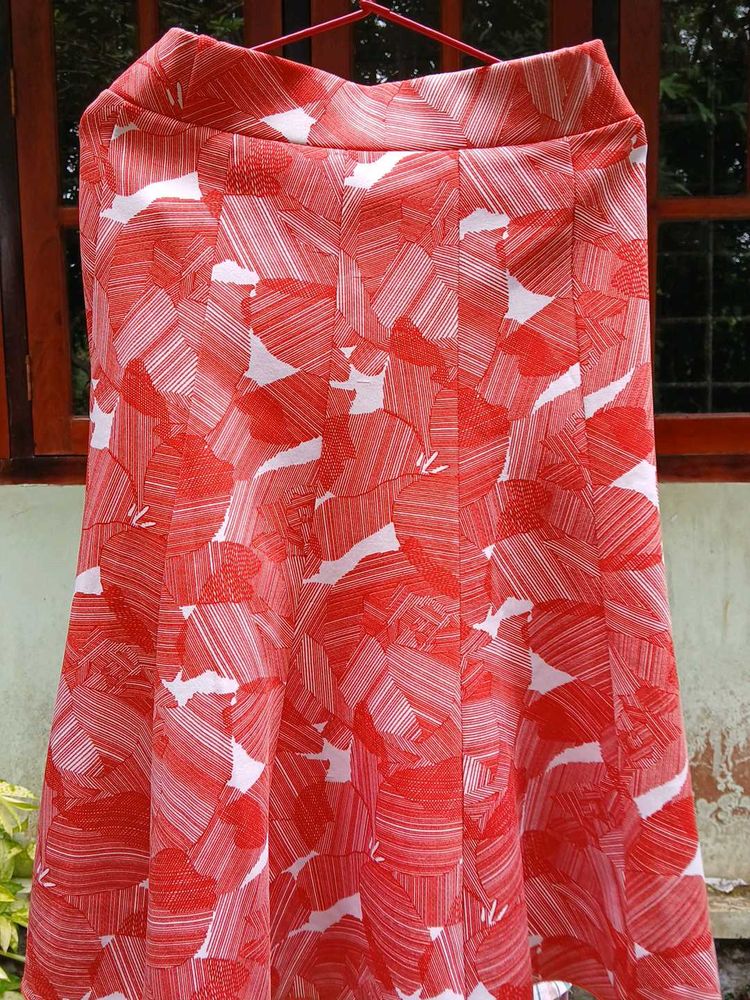 Brick Red &amp; White Geometric Print Skirt