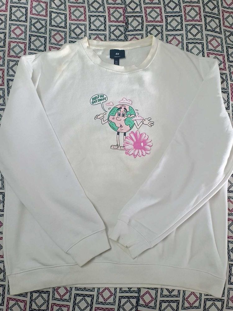 HM Earth Graphic Sweatshirt