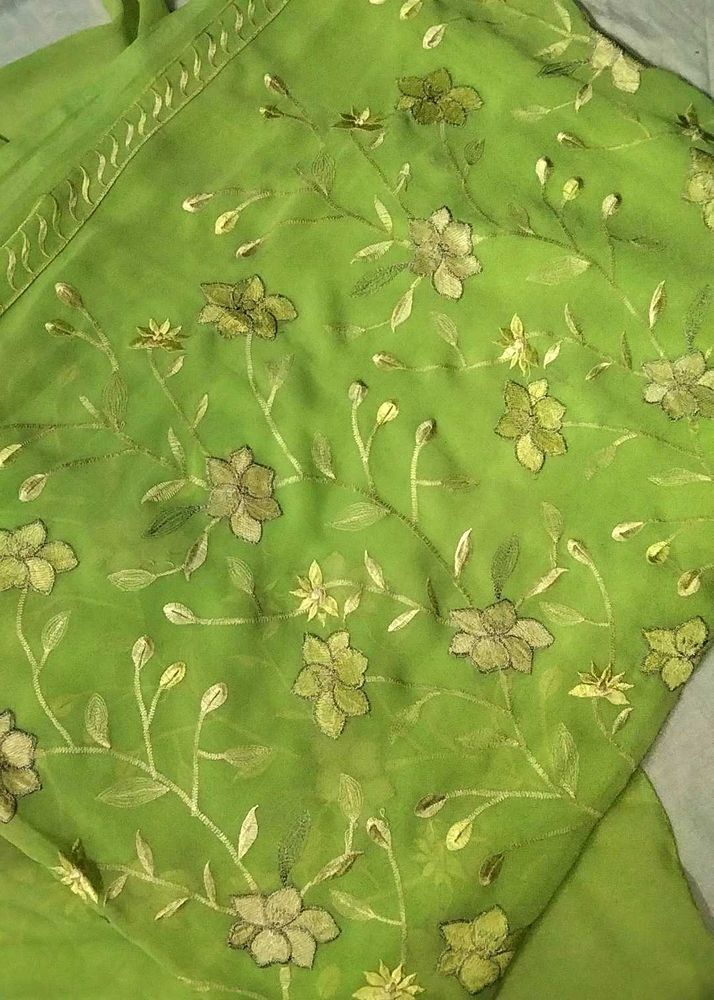 Green Floral saare✿{Only Saare,No Blouse Piece}