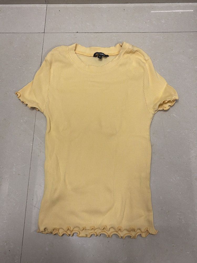 Yellow Cute Fitted Cropped Top