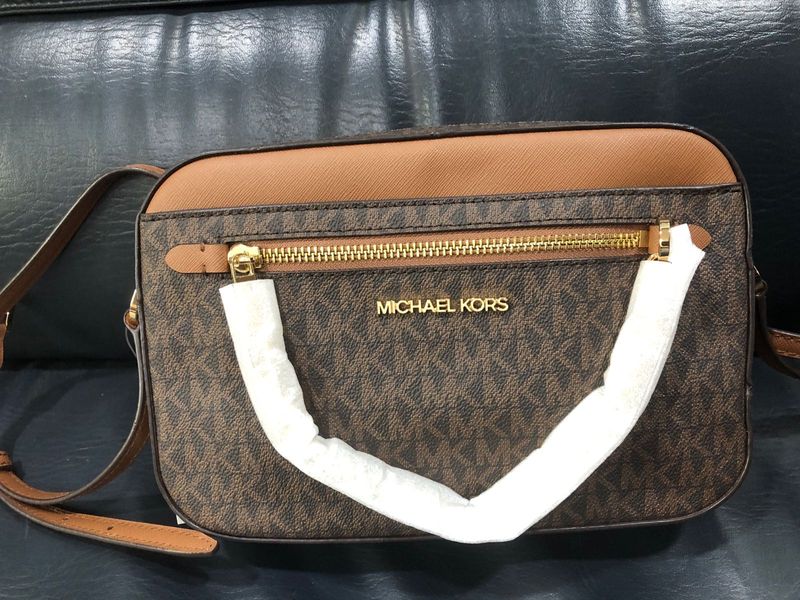 Michael Kors Jet Set Handbag