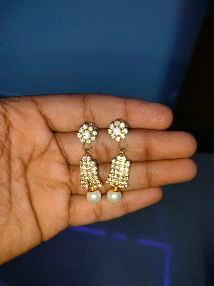 Traditional Crystal Stud Earrings