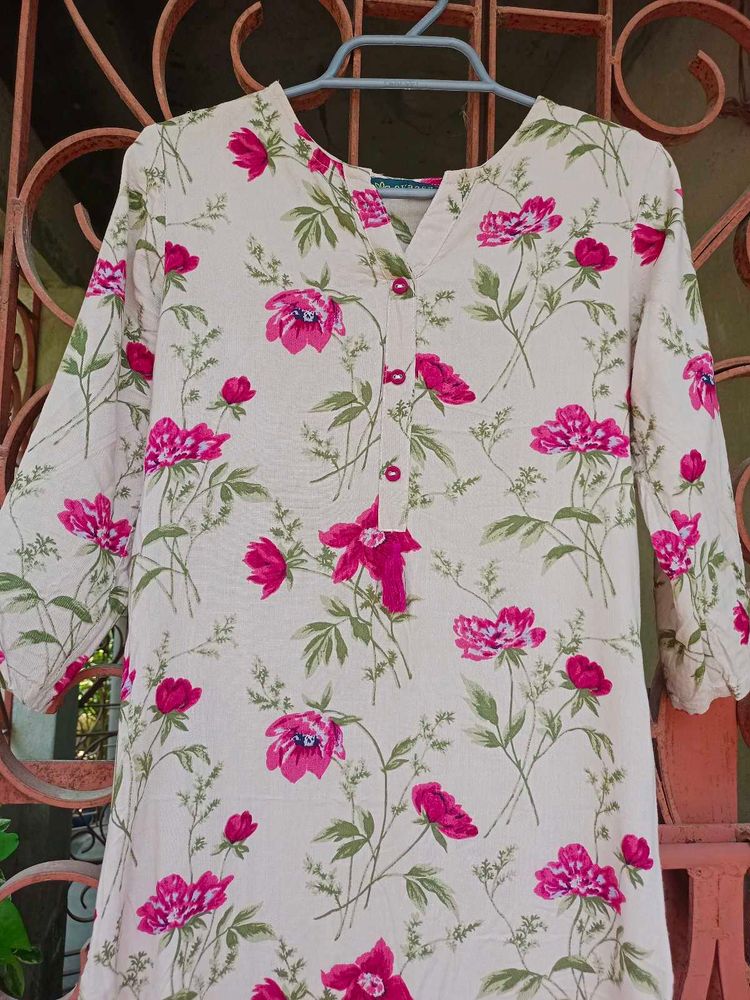 Avaasa MIX&#39;N MATCH Kurta With Leggings