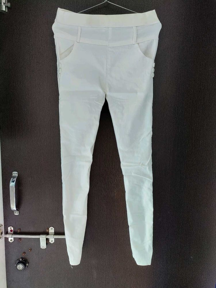 White Stretchable Leggings