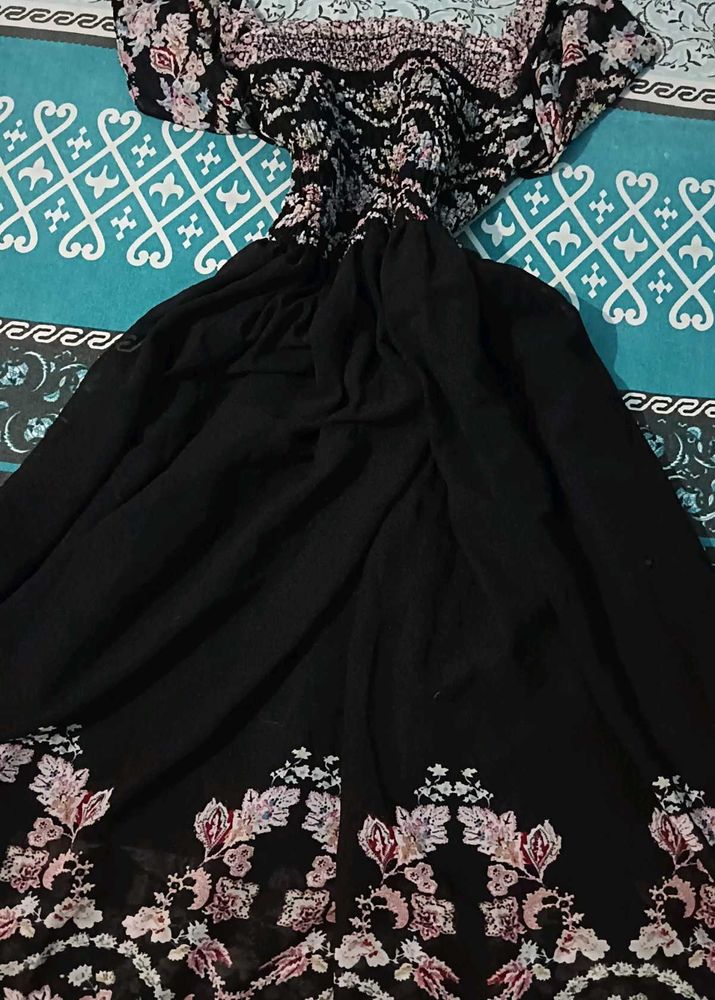 Beautiful Simple Dress Gwon