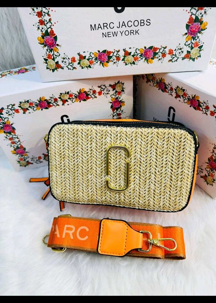 Marc Jacobs Slingbags Offer Sale