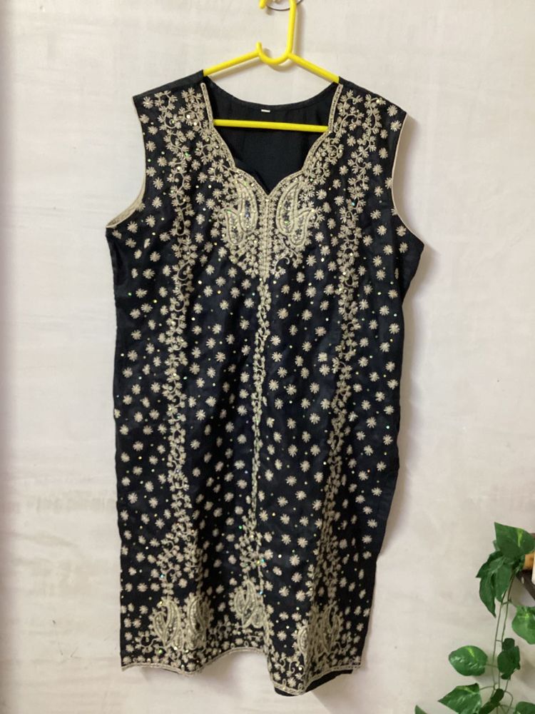 Black Embroidered Kurti Top