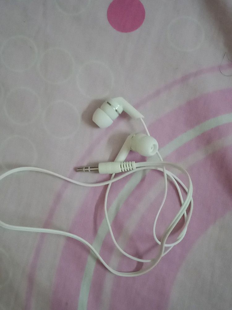Earphone
