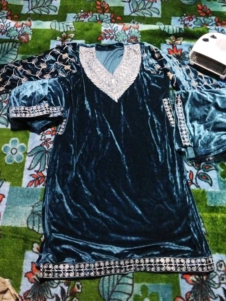 Heavy Peacock 🦚 💙 Blue Kashmiri Pheran New