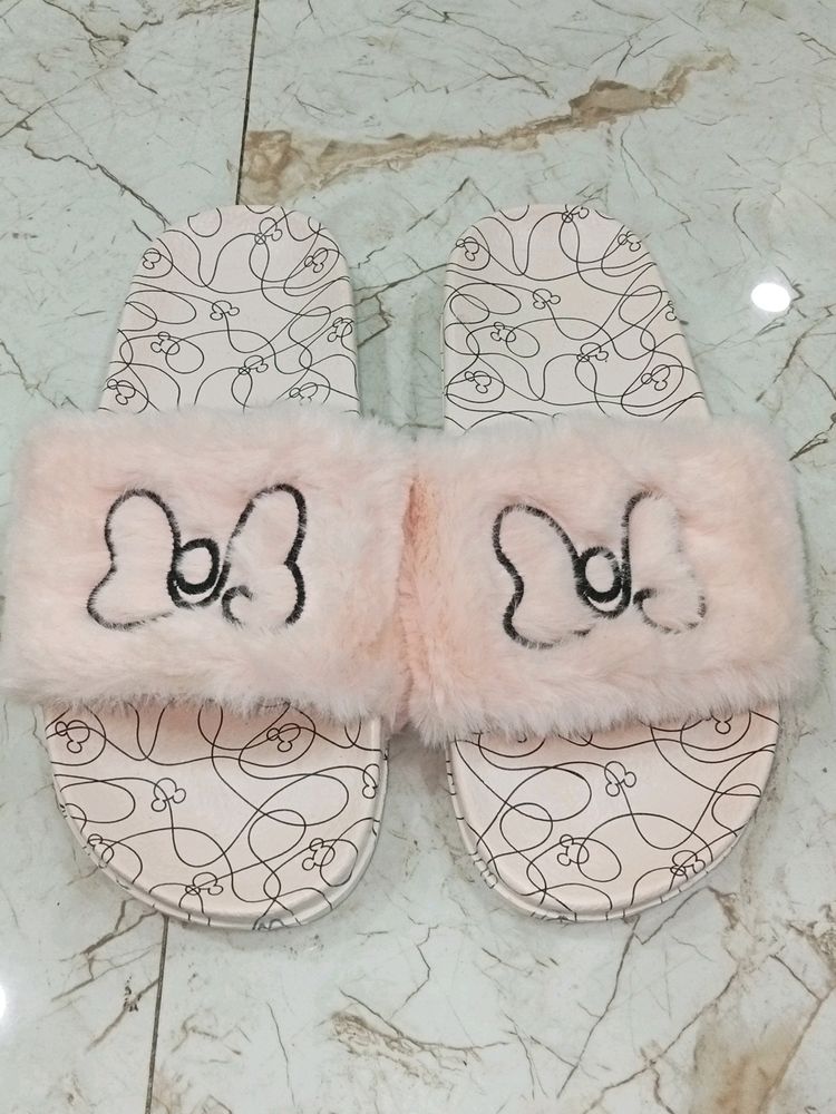 Fur Flipflop With Bow Embroidery