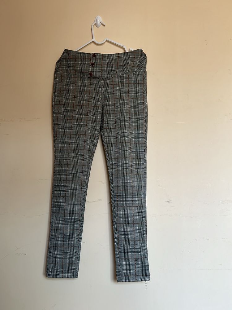 Skinny Chequered Pants