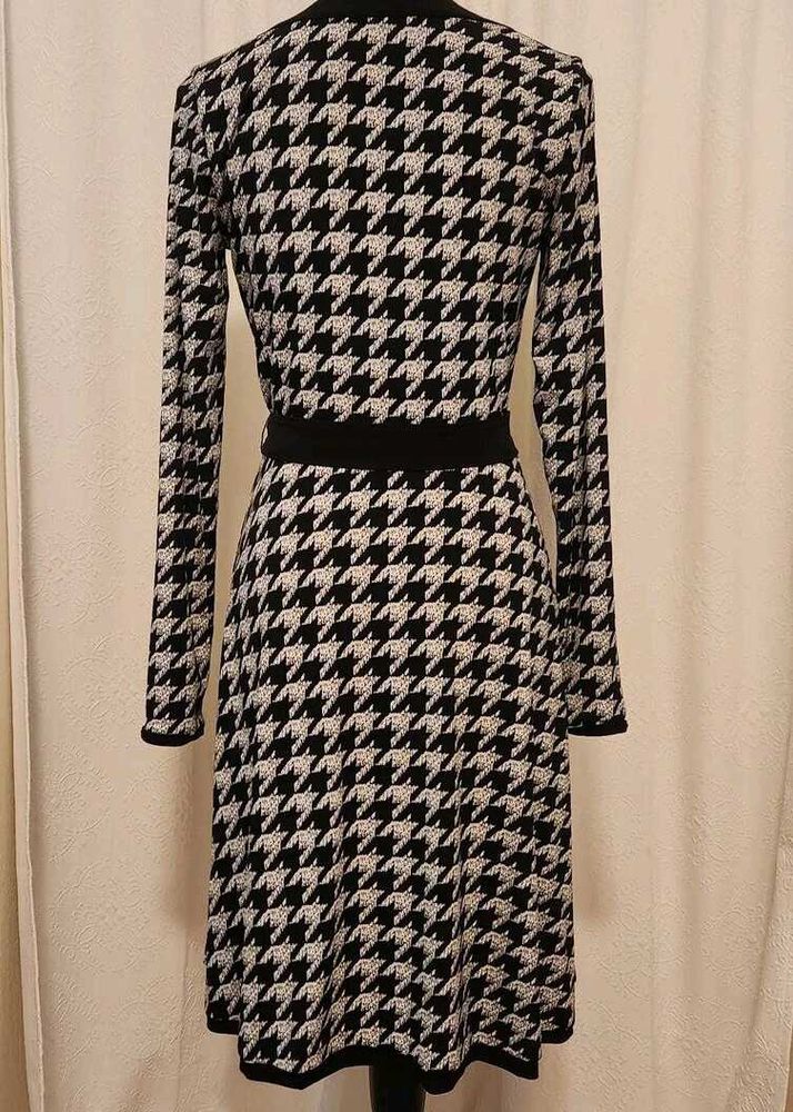 Vintage Houndstooth Knit Dress 🖤