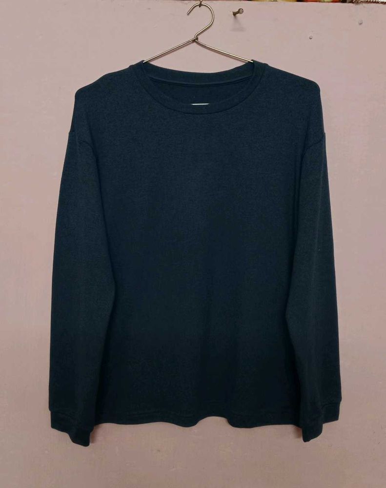 UNIQLO Blue Sweatshirt