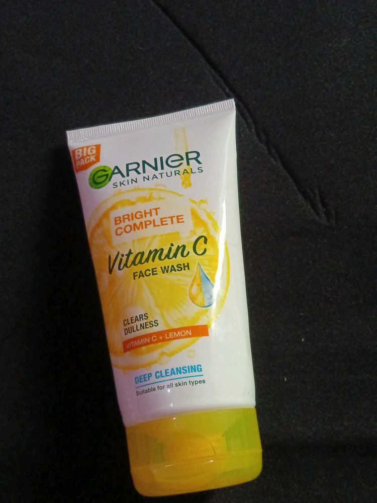Garnier Vit C Facewash &amp; Neem Face Wash