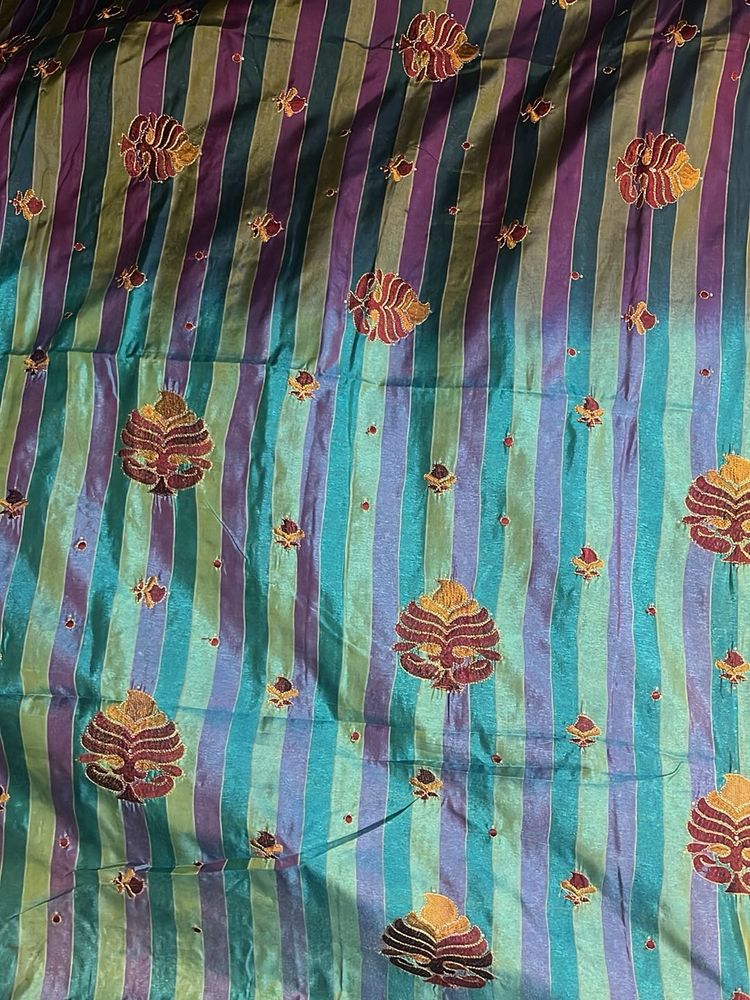 Saree (without blouse)Silk