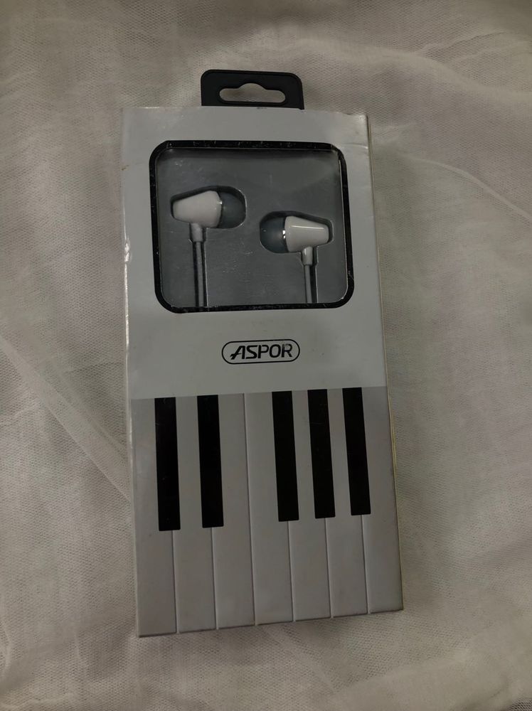 ASPOR White Earphones