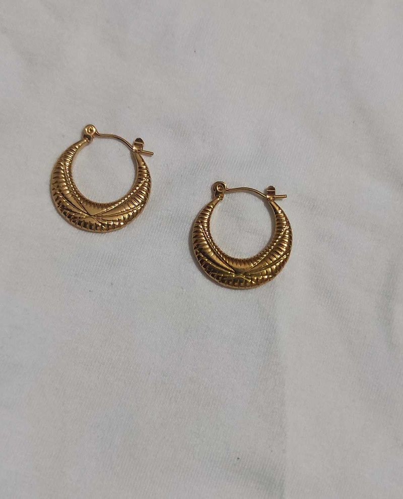 Chand Bali Earings Women Totally New.