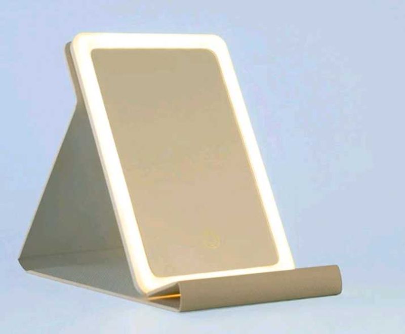 Portable Lighted Makeup Mirror