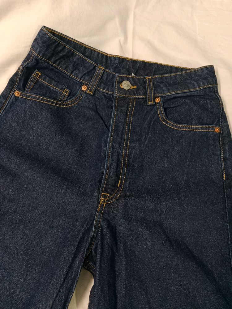 H&amp;M dark blue Straigh Jeans (Brand New) Waist:26