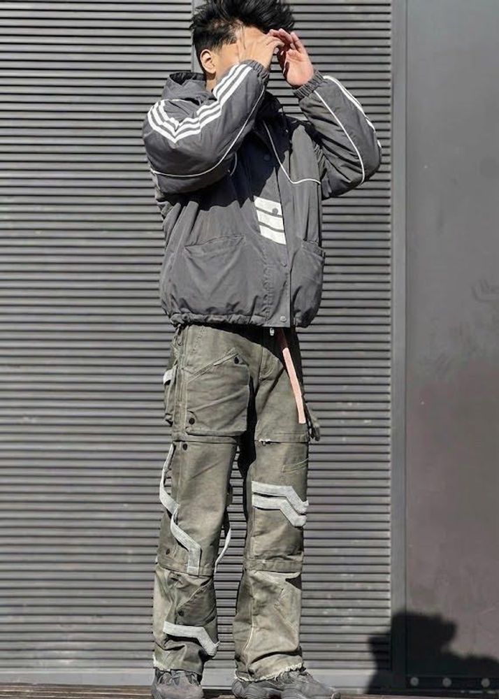 Grey Athleisure Windbreaker – Comfortable &amp; Trendy