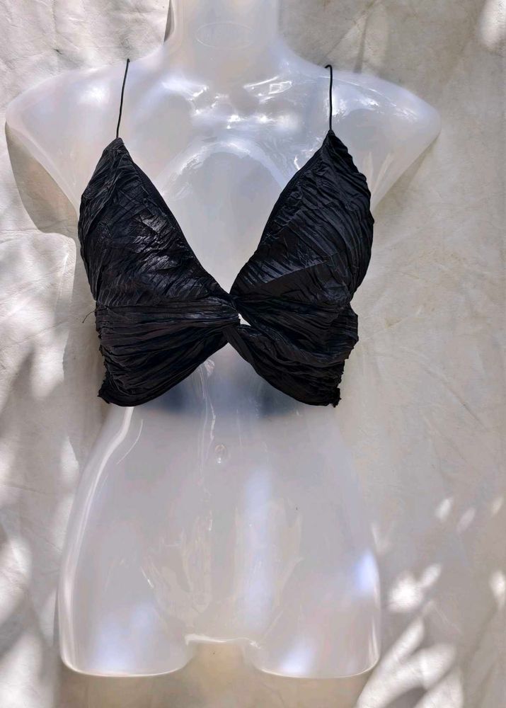 279. Black Crisscross Crop Top