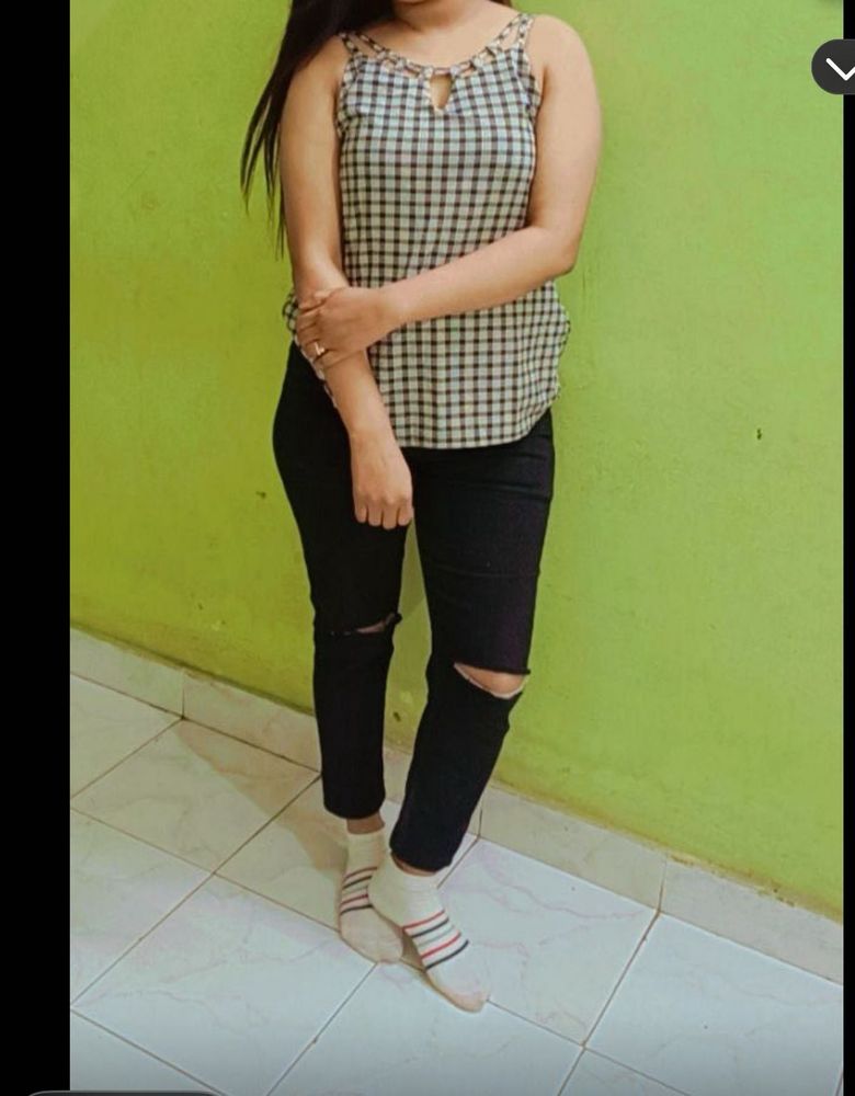 Checkered Sleeveless Tank Top