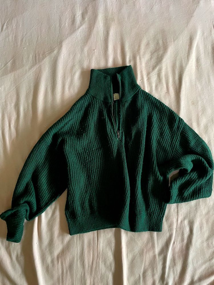 H&amp;M (Palm Green Crop Top)