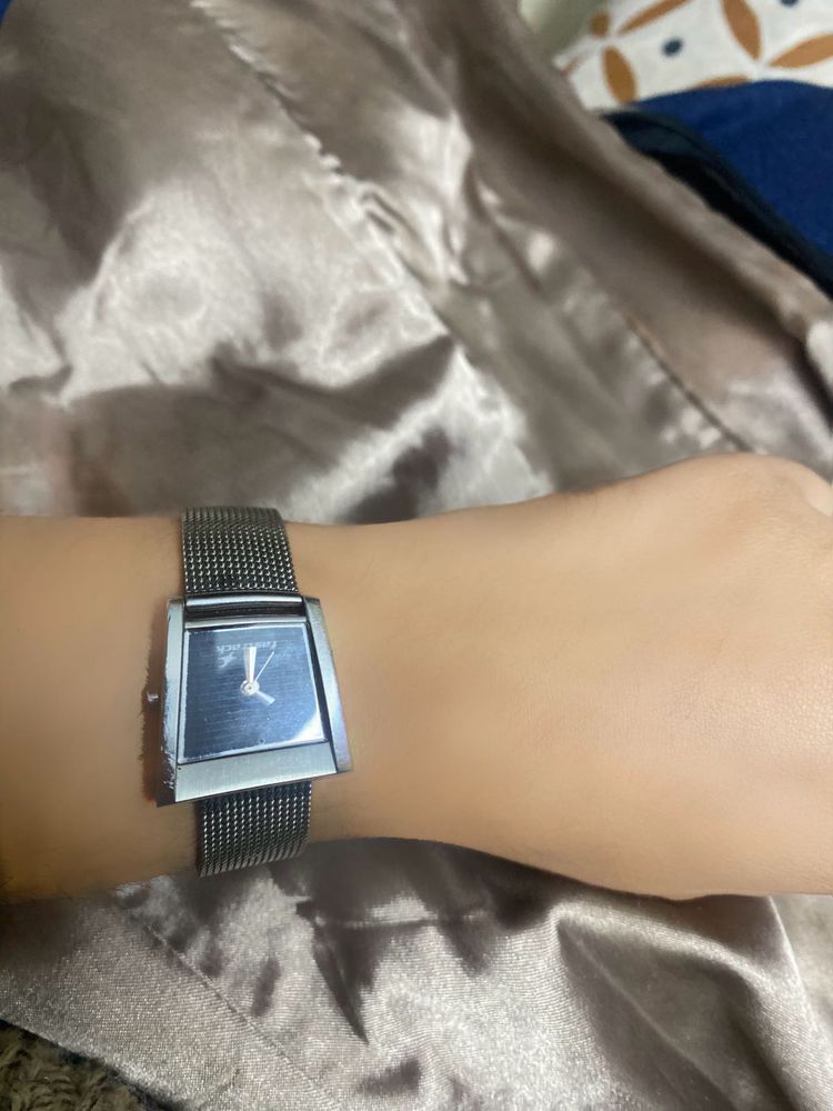 Elegant Silver Wristwatch(not working)