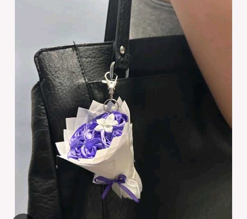 mini rose ribbon bouquet