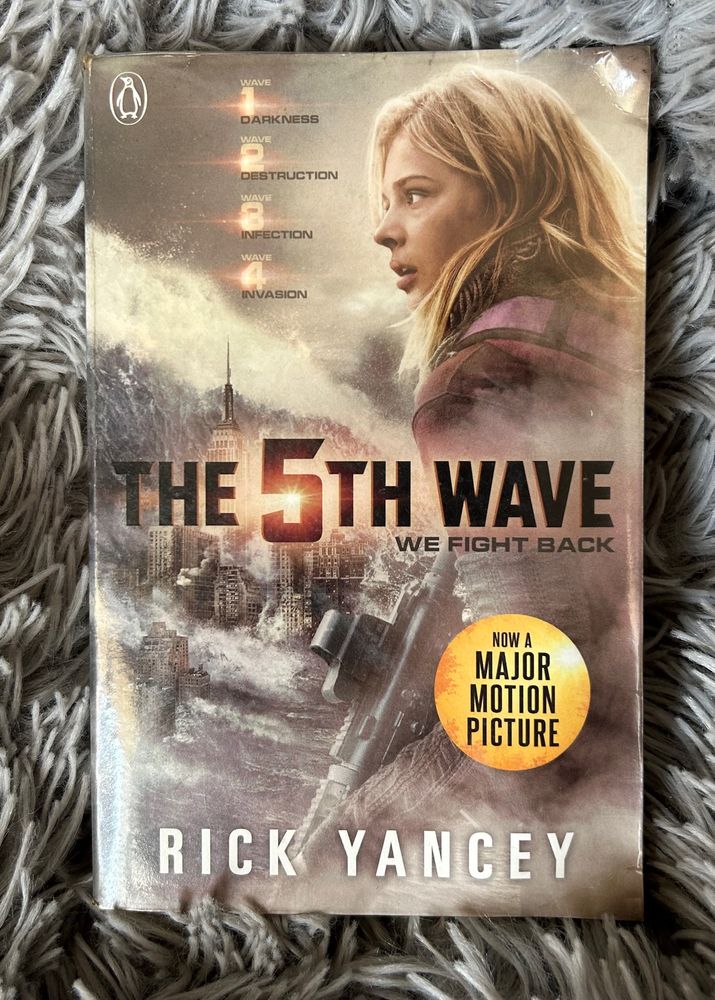 The 5th Wave | Fiction Book - By Rick Yancey