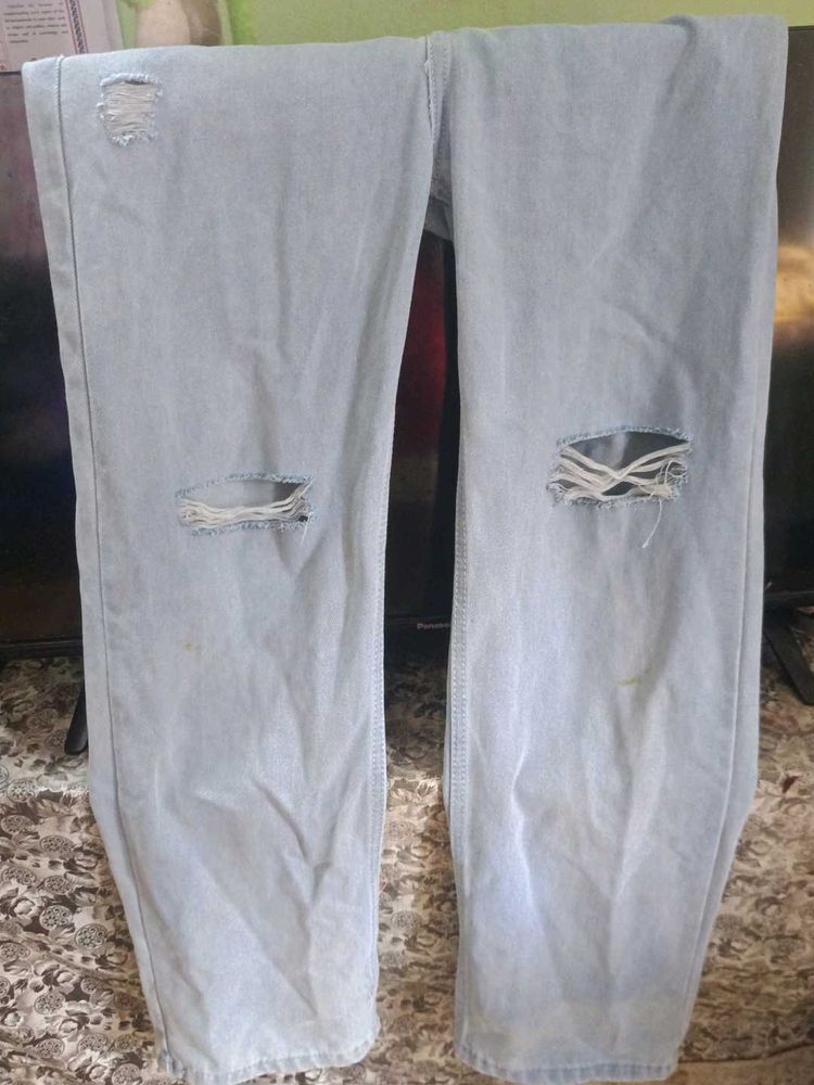 A Demin Knee Cut Pant