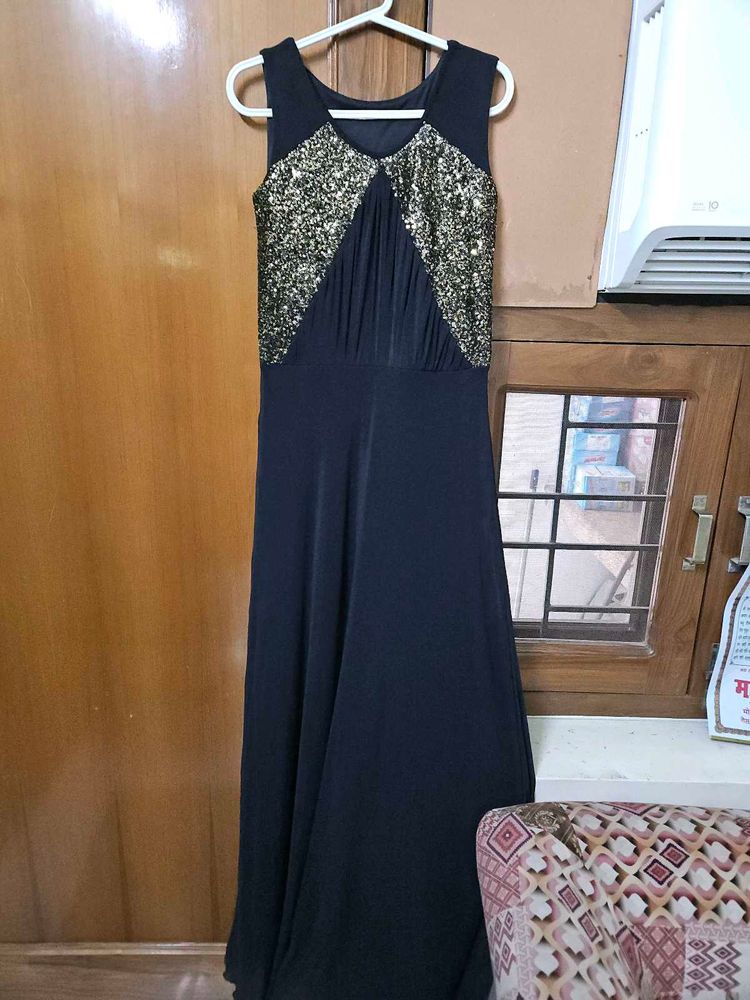 Elegant Black Maxi Dress