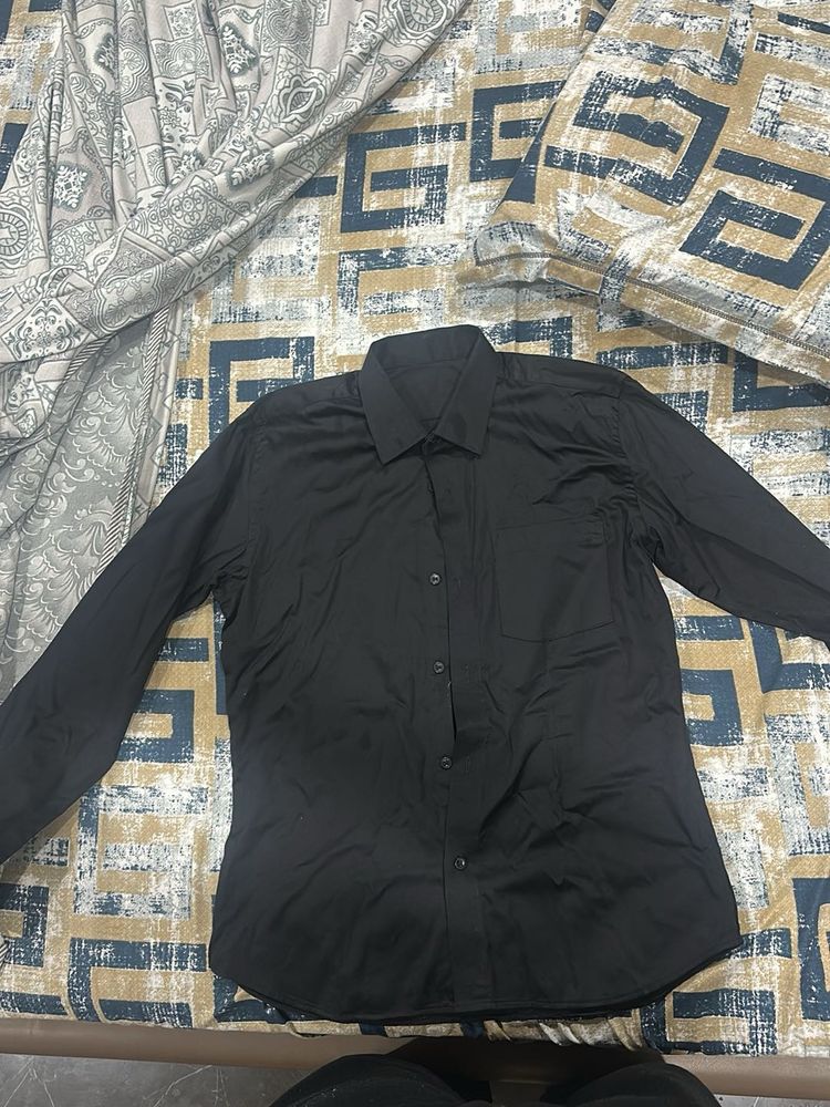 Black Shirt With levis Denim Jeans Combo For Men