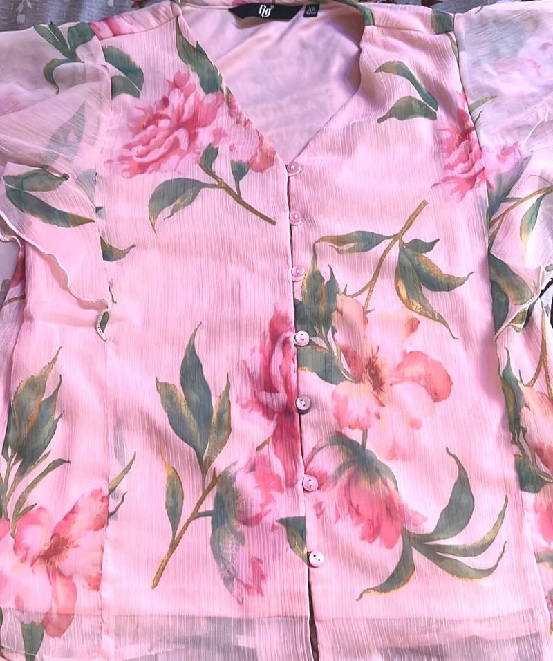 Floral Print Button-Up Blouse