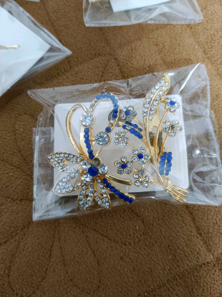 Floral Rhinestone Brooches