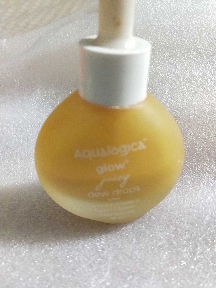 Aqualogica Glow Juicy Dew Drops