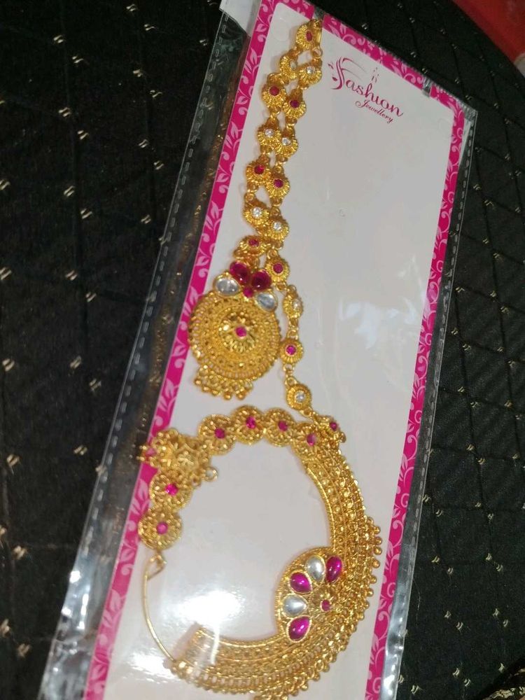 Pahadi Nath With Chain &amp; Maangtika