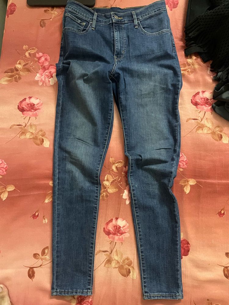 Levi&#39;s Blue Denim Jeans