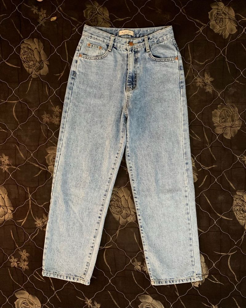 Straight Fit Denim Jeans For Women's