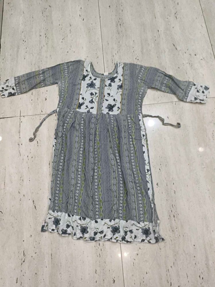 🌸 Stylish Printed Kurti Set for Women 🌸
