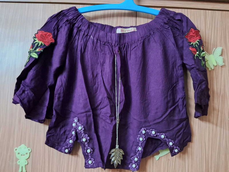 S Crop Top