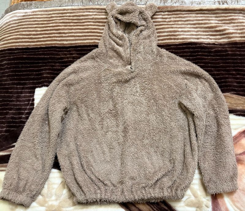 Fuzzy Bear cropped Hoodie
