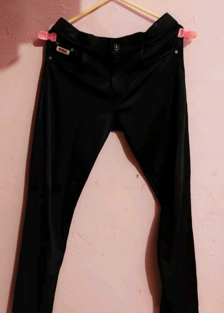 Black Slim Fit lower