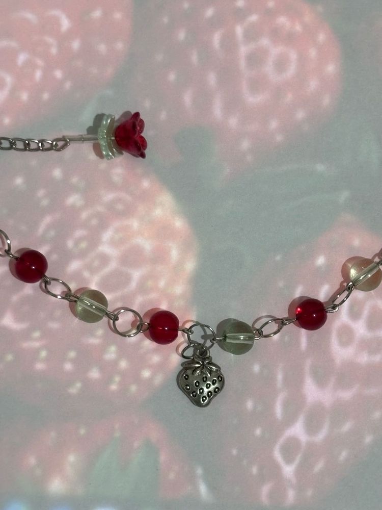 CUTE STRAWBERRY ADJUSTABLE CHARM BRACELET